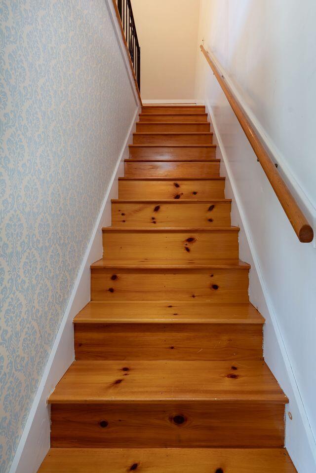 10 Forest Terrace Brunswick ME 04011