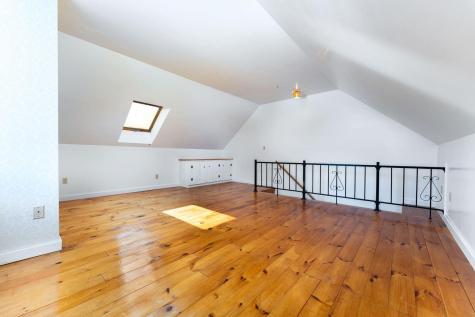 10 Forest Terrace Brunswick ME 04011