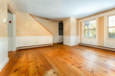 10 Forest Terrace Brunswick ME 04011