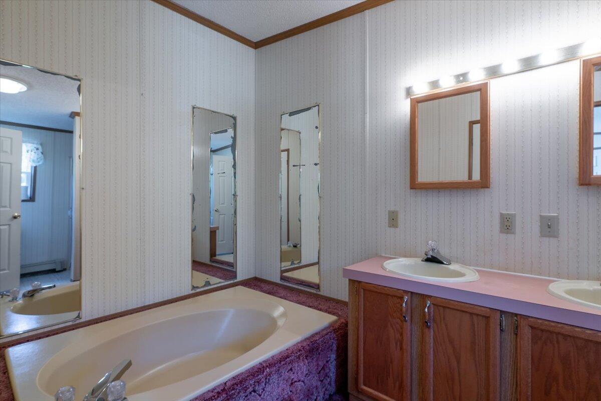 479 New England Road Searsmont ME 04973