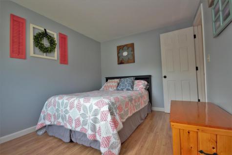 9 Lindsey Way Hampden ME 04444