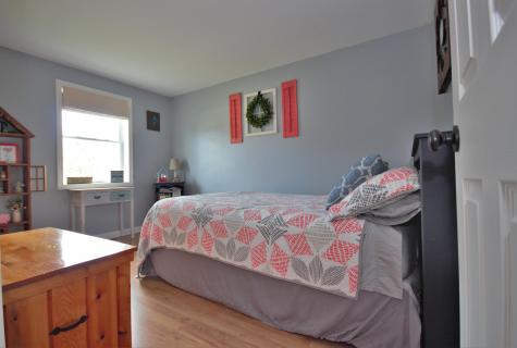 9 Lindsey Way Hampden ME 04444