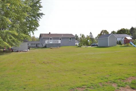 9 Lindsey Way Hampden ME 04444