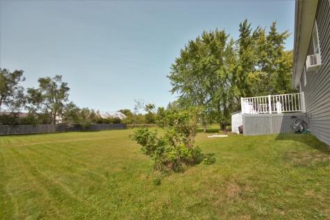 9 Lindsey Way Hampden ME 04444
