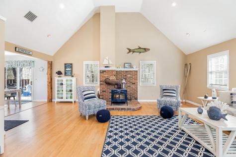 4 Cranberry Lane Kennebunk ME 04043