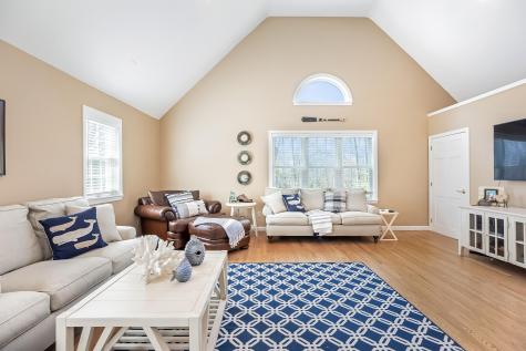 4 Cranberry Lane Kennebunk ME 04043