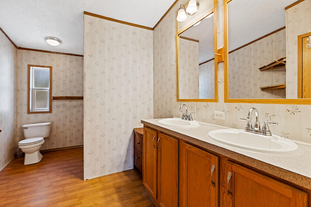 5 Forest Lane Fairfield ME 04937