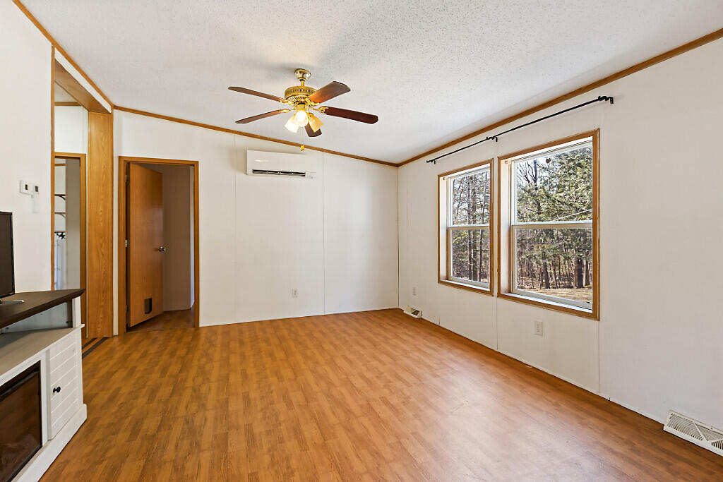 5 Forest Lane Fairfield ME 04937