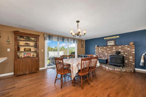 22 N Town Farm Road Oxford ME 04270