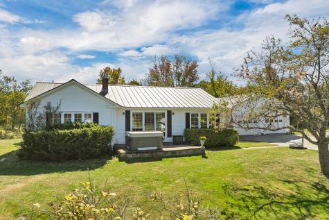 22 N Town Farm Road Oxford ME 04270