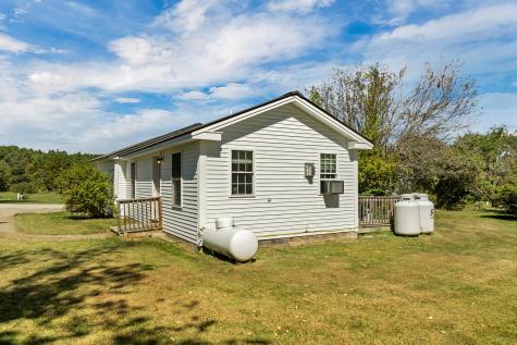 22 N Town Farm Road Oxford ME 04270