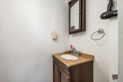 22 N Town Farm Road Oxford ME 04270