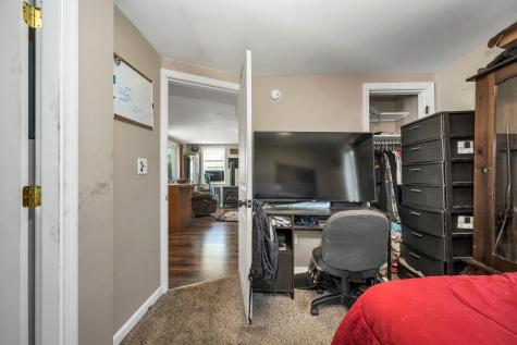 22 N Town Farm Road Oxford ME 04270