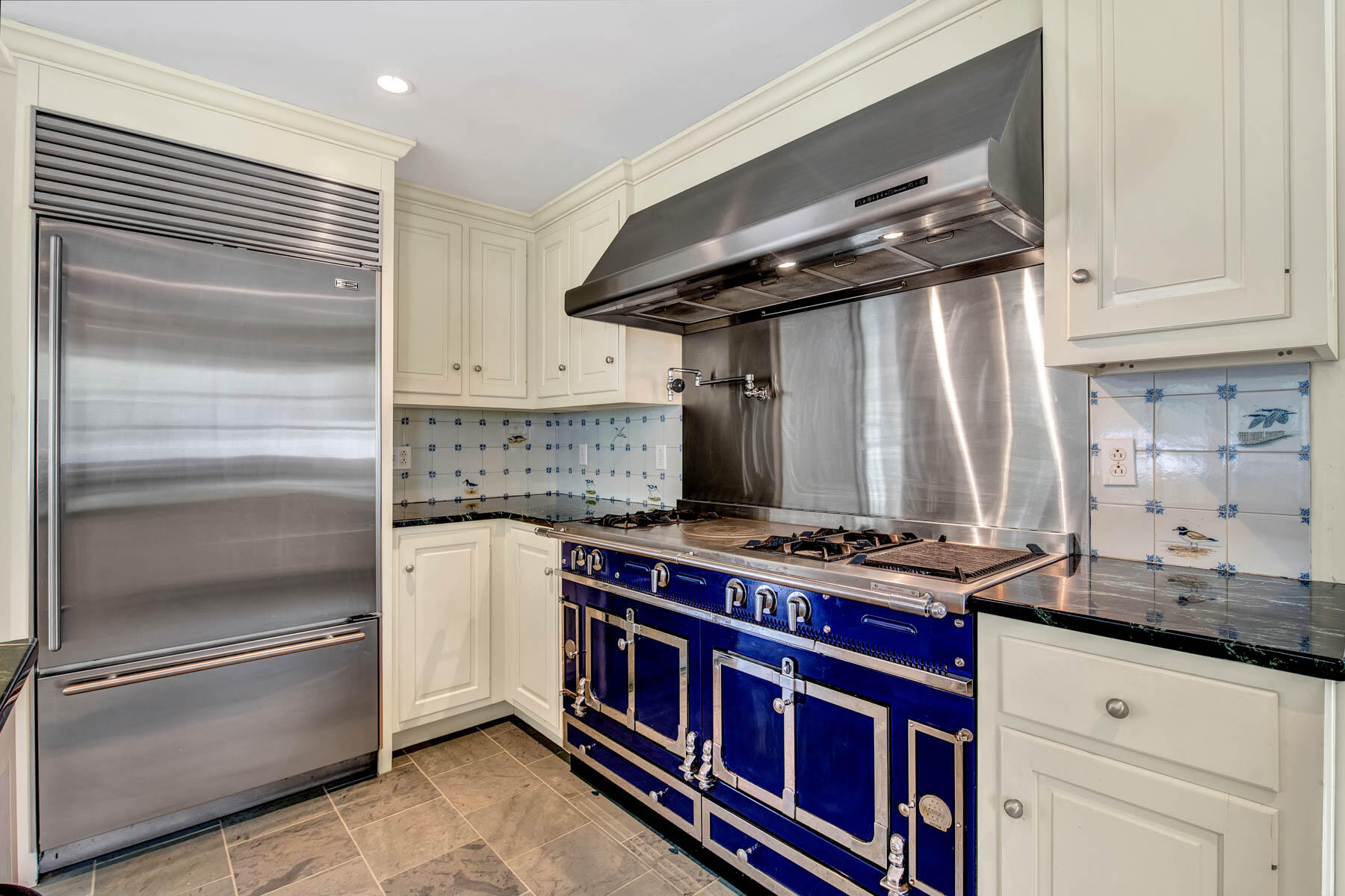 254 Cape Newagen Road Southport ME 04576