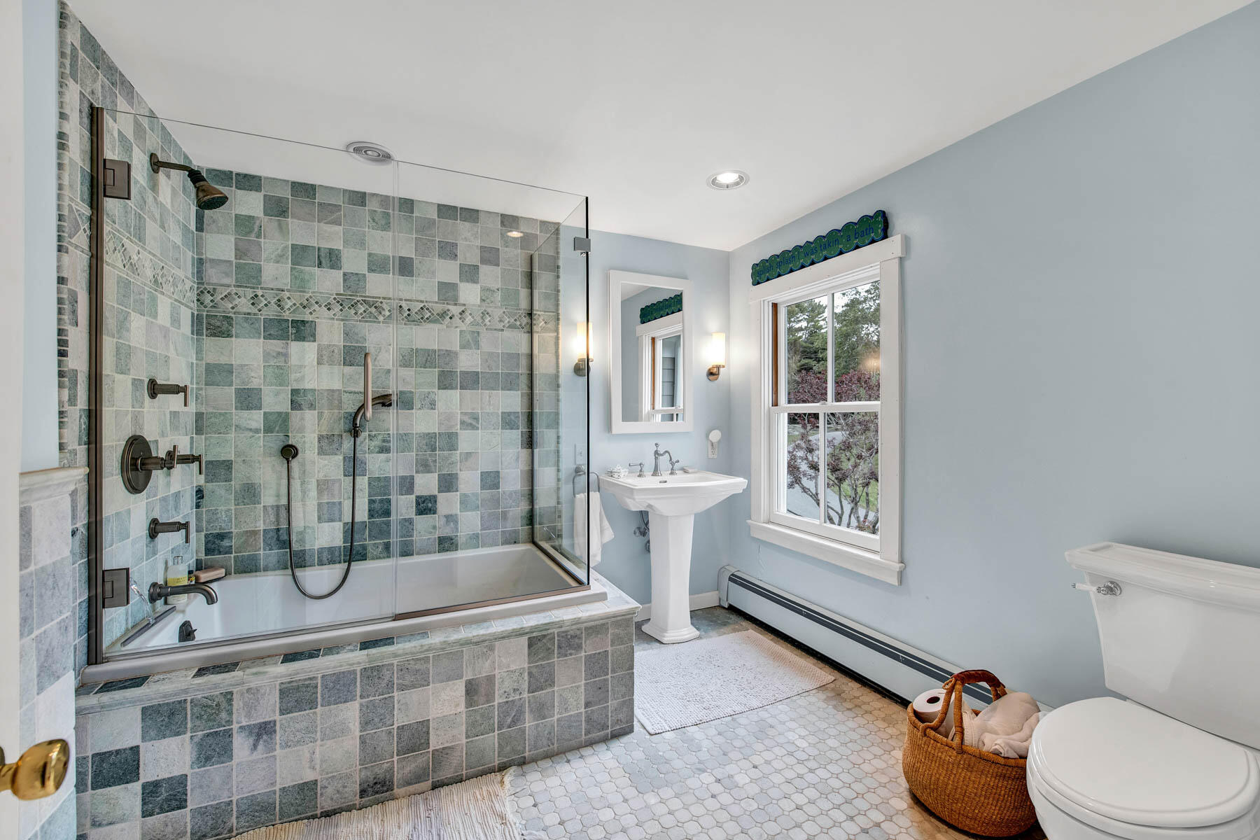 254 Cape Newagen Road Southport ME 04576