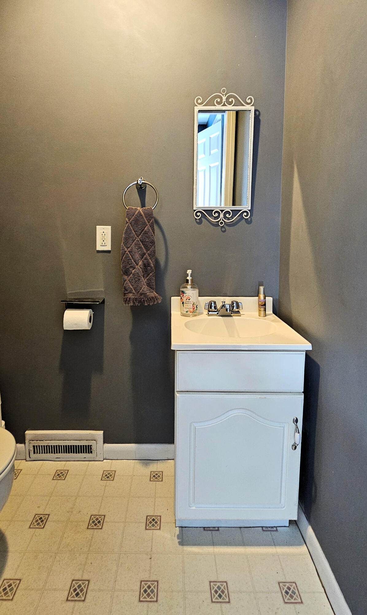 1185 N Main Street Brewer ME 04412