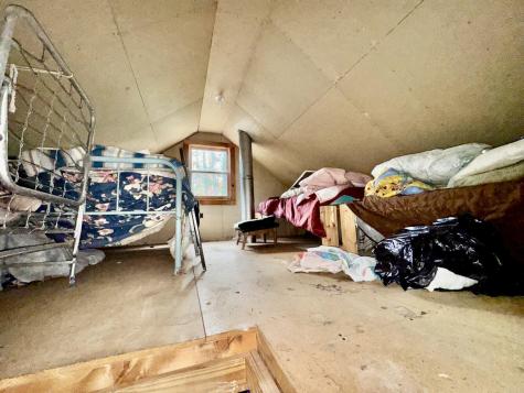 2738 Burkettville Road Liberty ME 04949