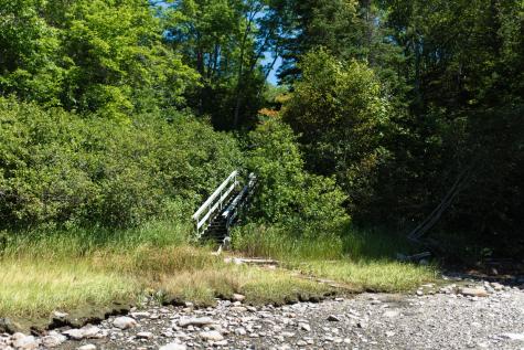 33 Rockinghorse Lane Saint George ME 04859