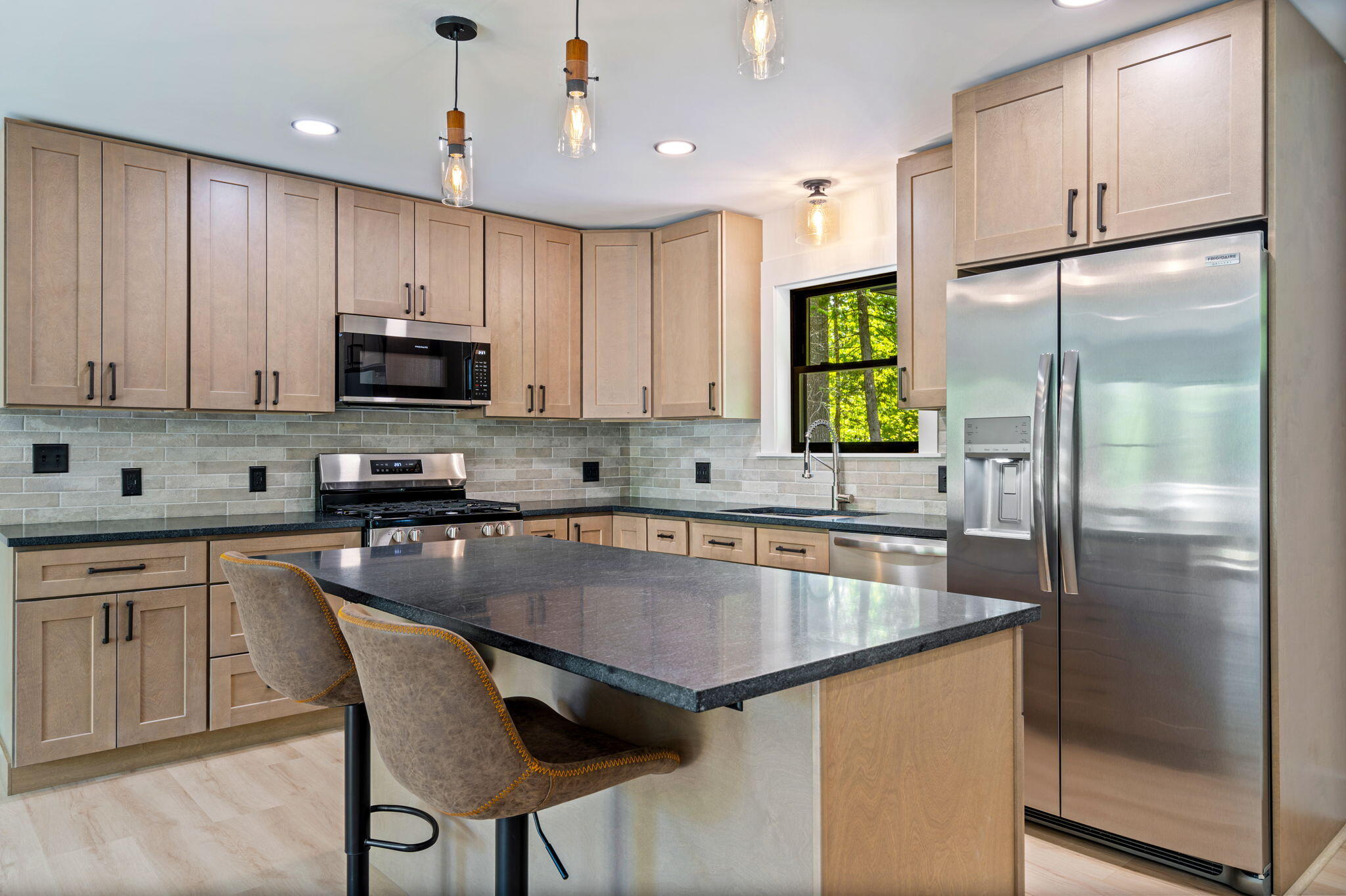 734 Main Road Charleston ME 04422