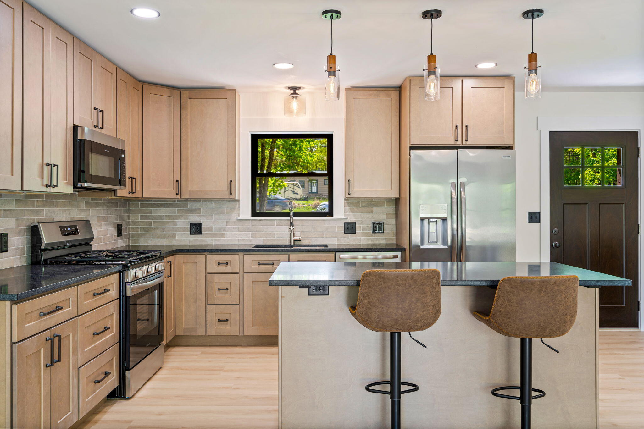 734 Main Road Charleston ME 04422