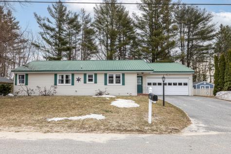 37 Mcarthur Avenue Lewiston ME 04240