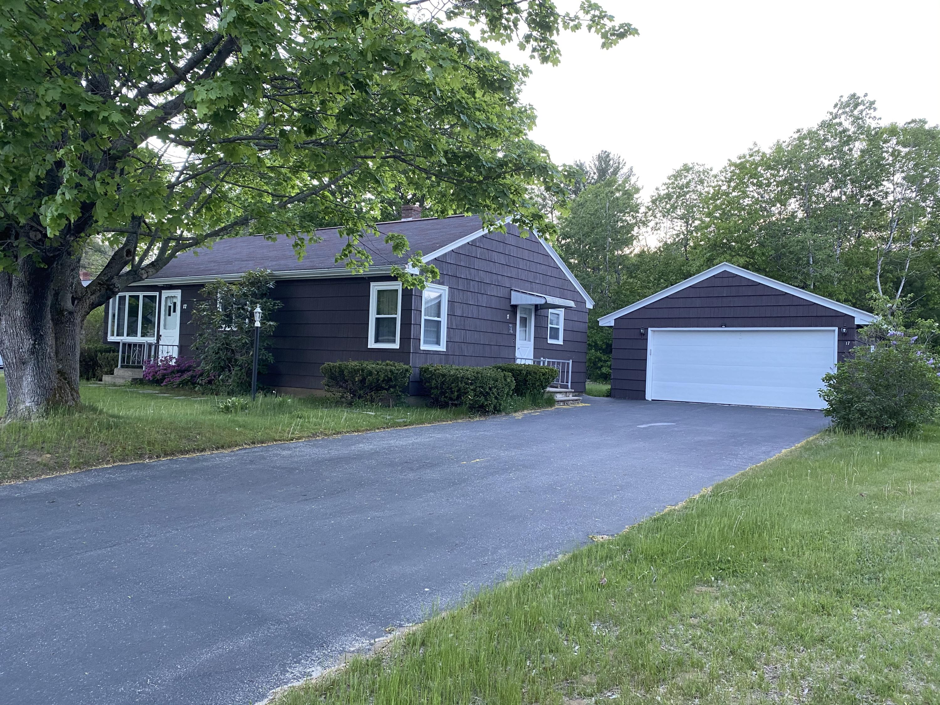 17 Richard Terrace Lewiston ME 04240