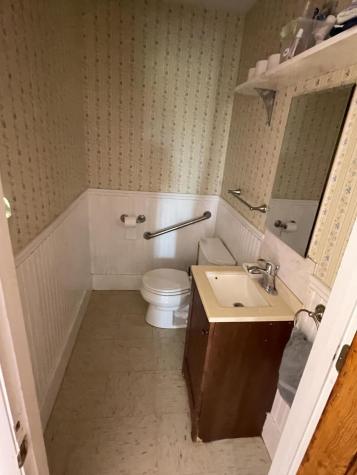 20 Bean Hill Harmony ME 04942