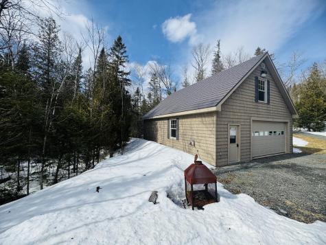 530 East Van Buren Cove Road T17 R3 Wels ME 04785