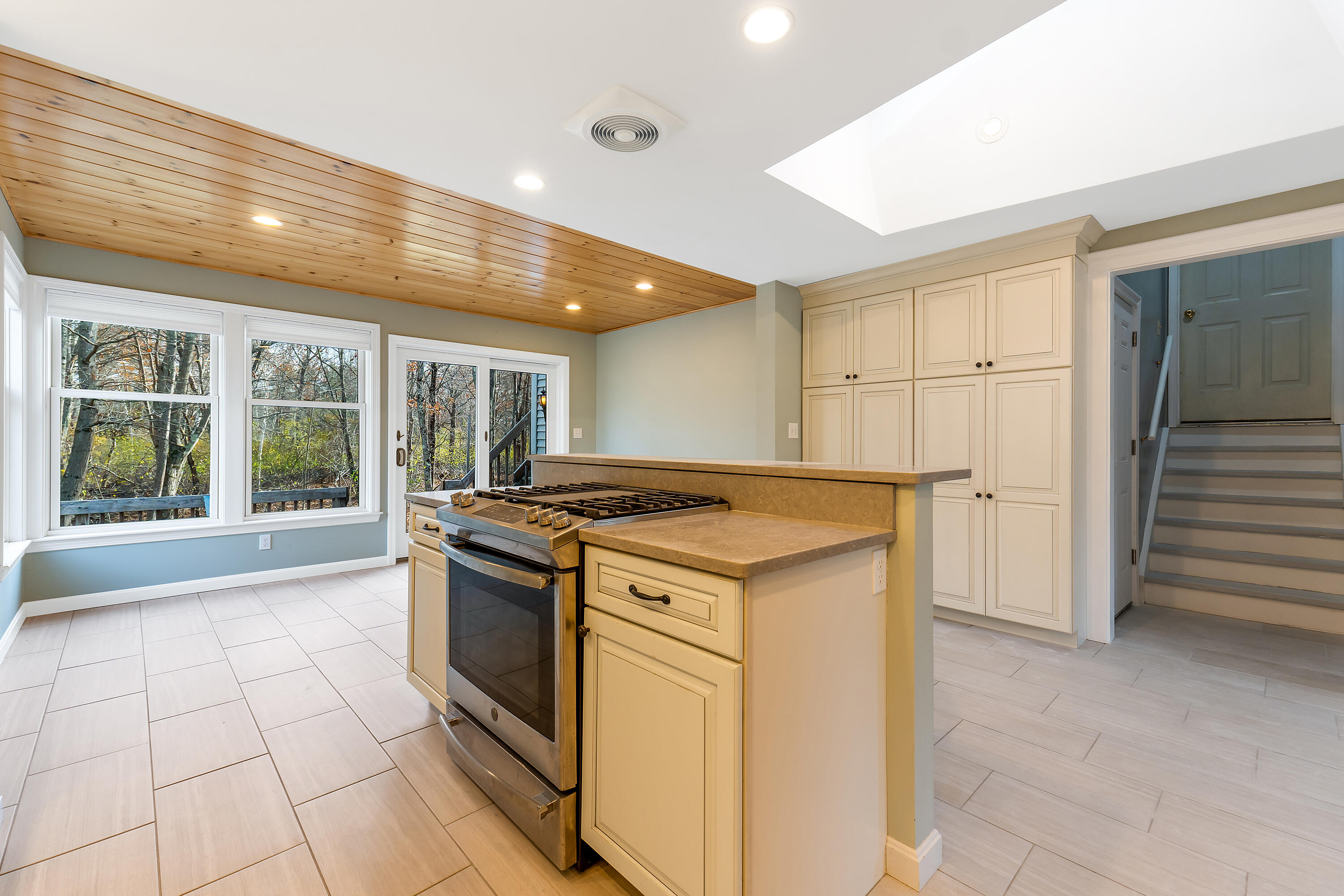 44 Ellen Circle Yarmouth ME 04096