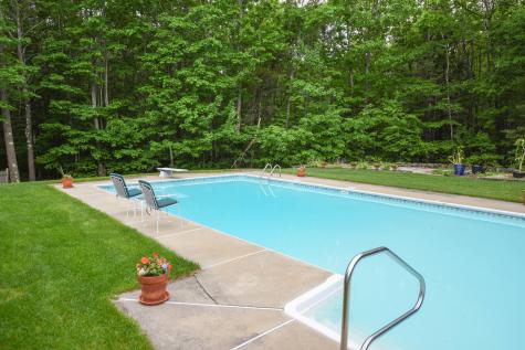 12 Pond Ridge Drive Lewiston ME 04240