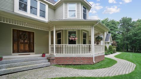12 Pond Ridge Drive Lewiston ME 04240