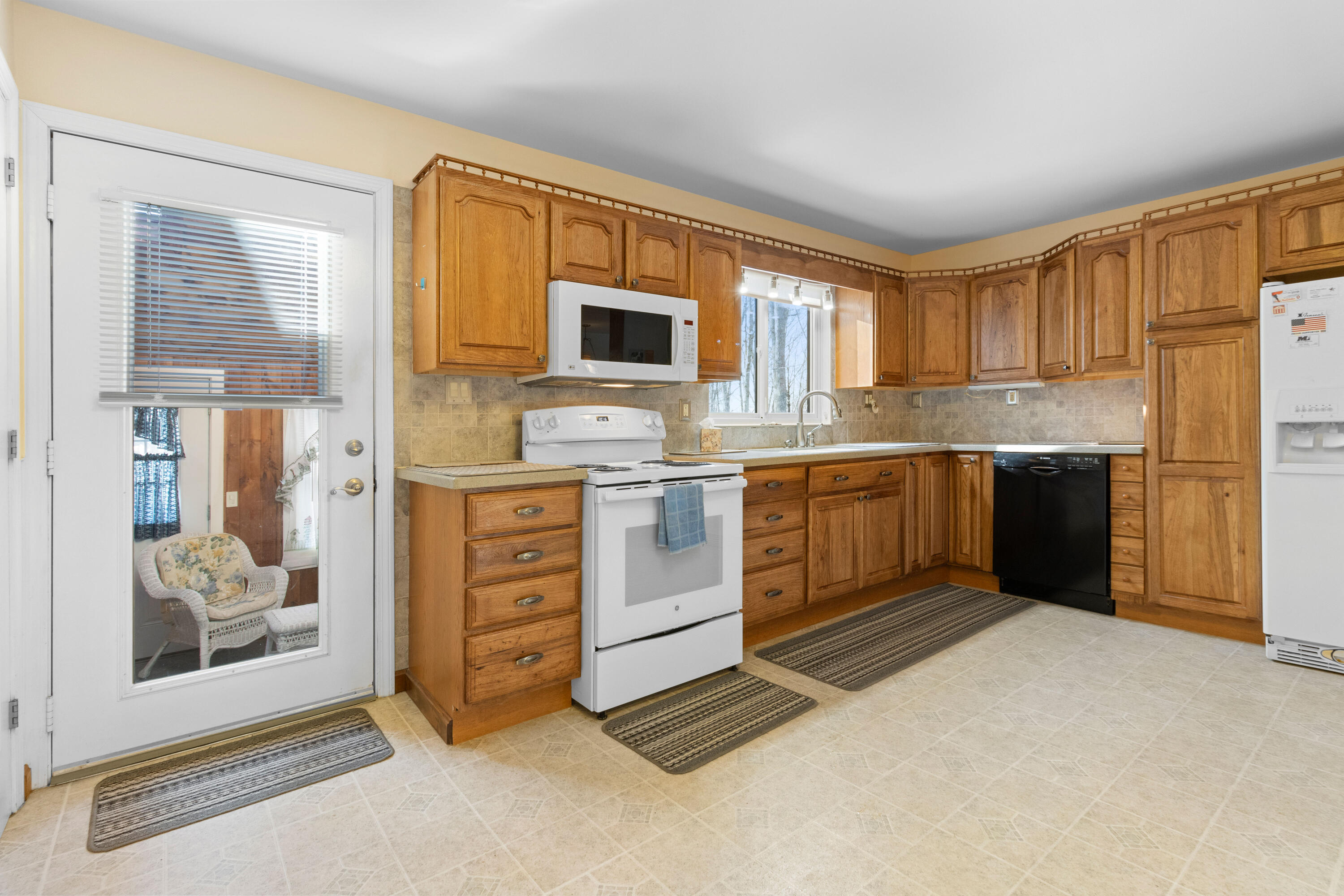 1213 N Union Road Union ME 04862