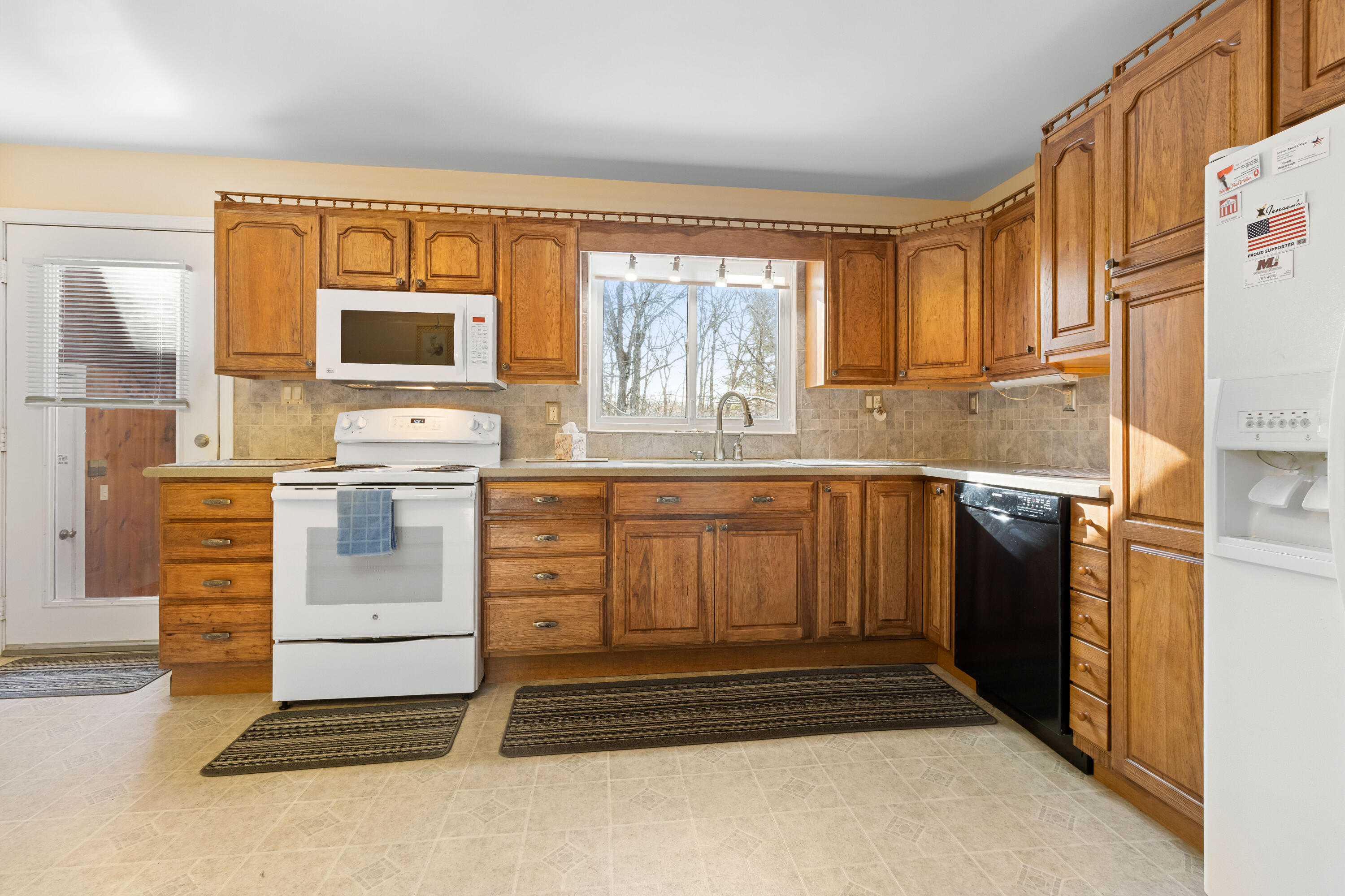 1213 N Union Road Union ME 04862