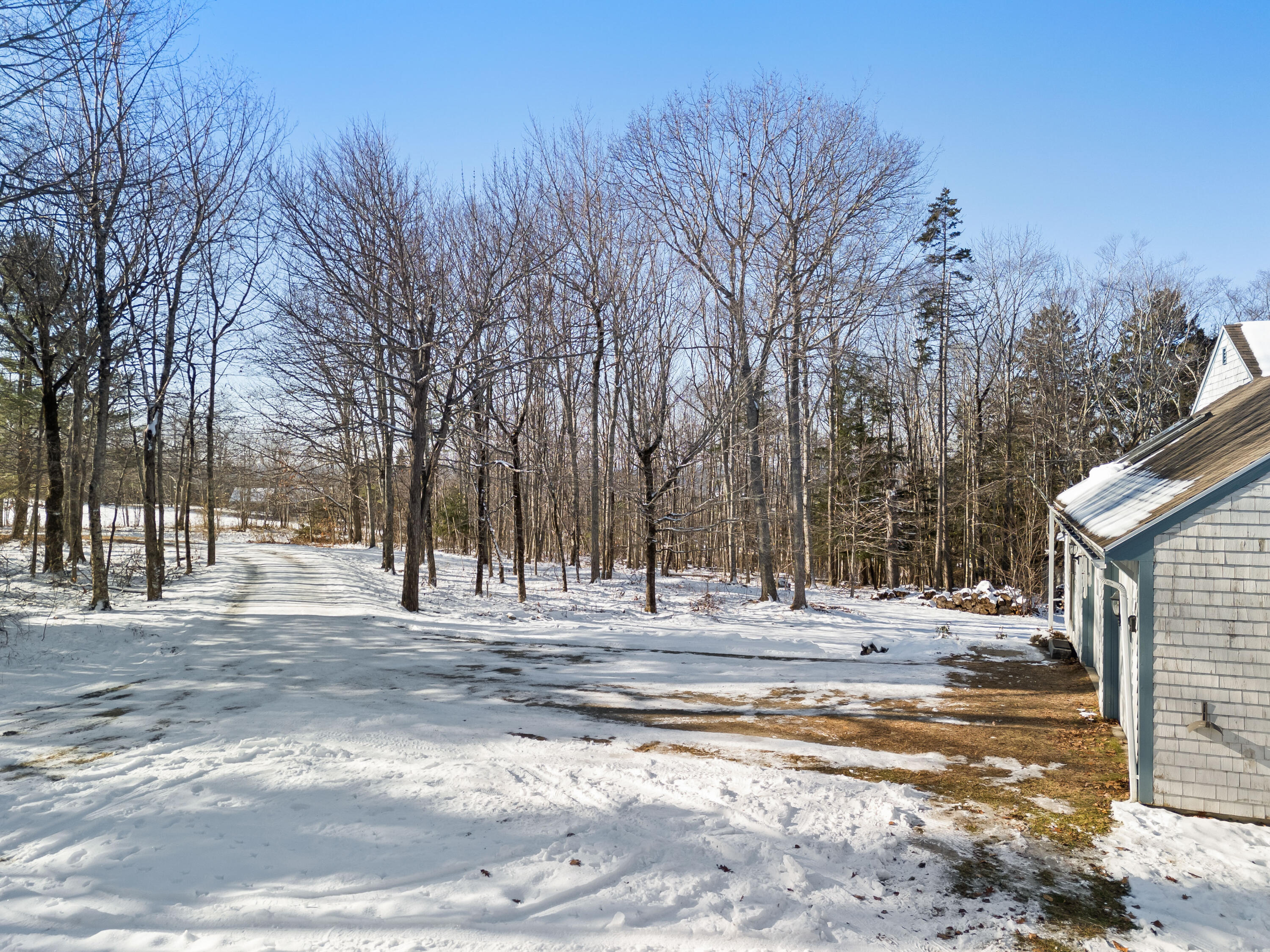 1213 N Union Road Union ME 04862