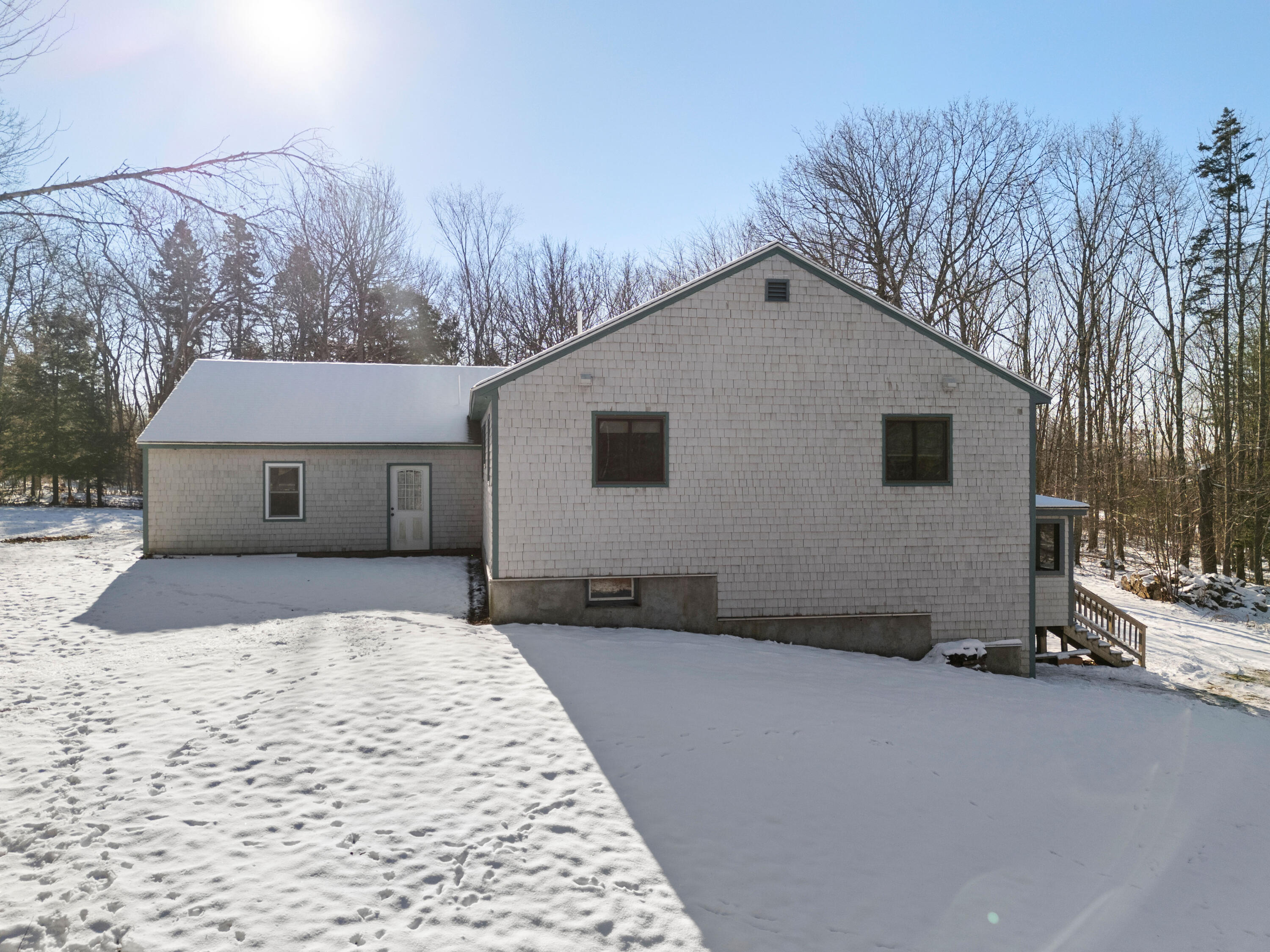 1213 N Union Road Union ME 04862