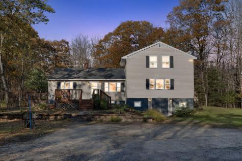 17 Middle Bay Road Brunswick ME 04011