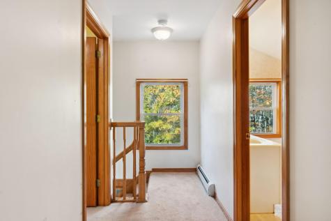 17 Middle Bay Road Brunswick ME 04011