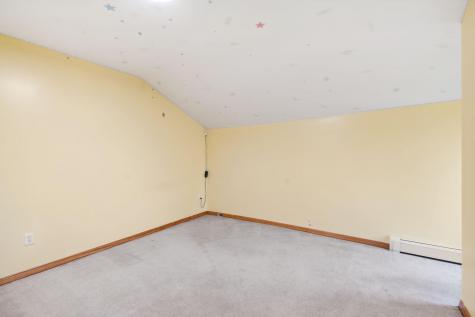 17 Middle Bay Road Brunswick ME 04011