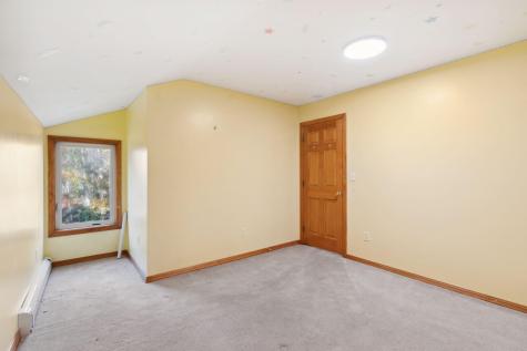 17 Middle Bay Road Brunswick ME 04011