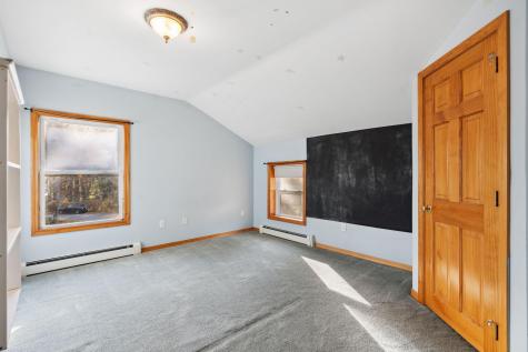 17 Middle Bay Road Brunswick ME 04011