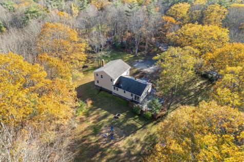 17 Middle Bay Road Brunswick ME 04011