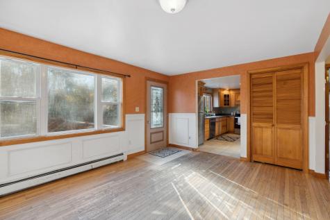 17 Middle Bay Road Brunswick ME 04011