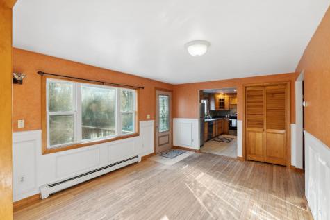 17 Middle Bay Road Brunswick ME 04011