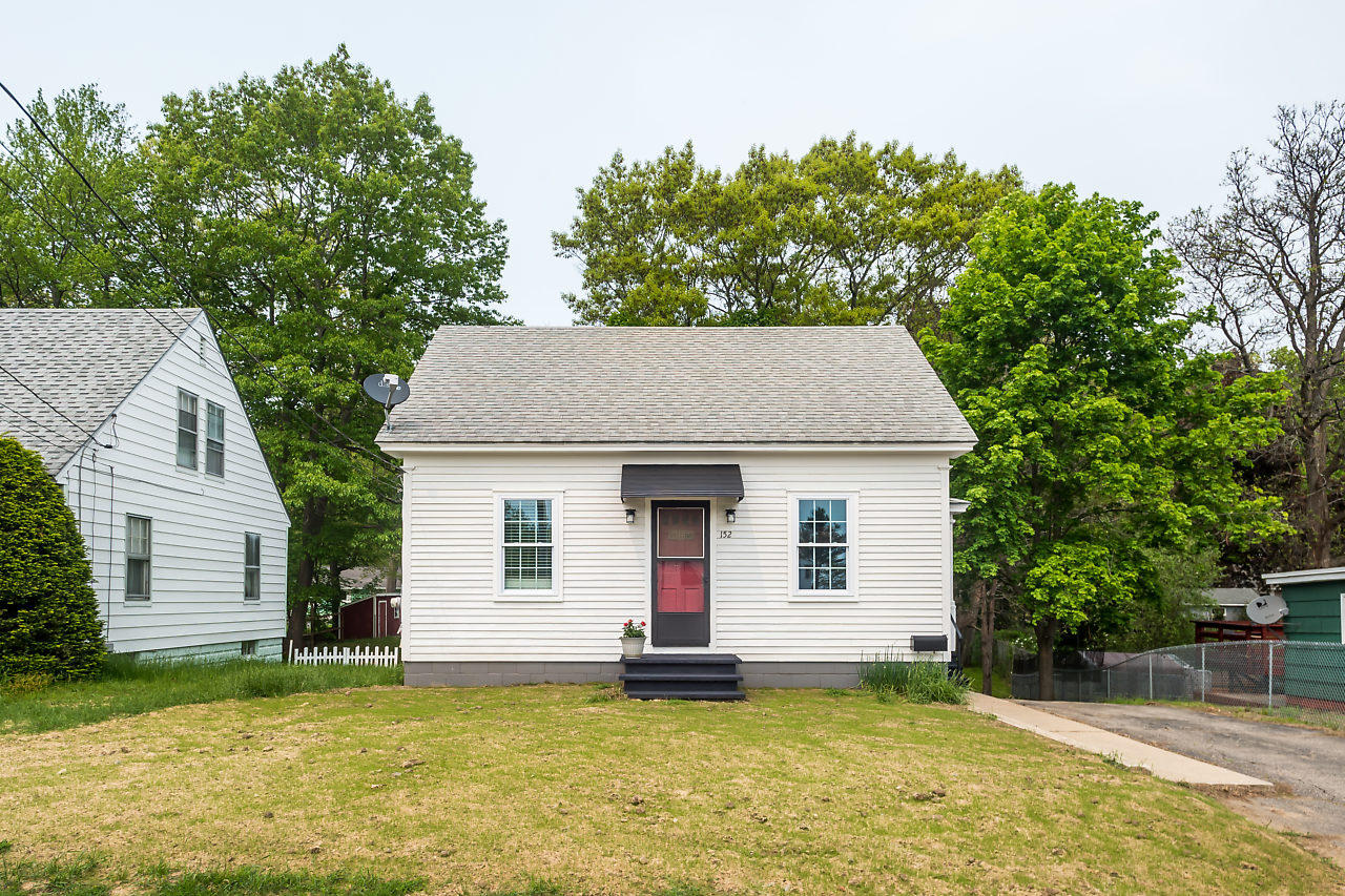 152 High Street Sanford ME 04073