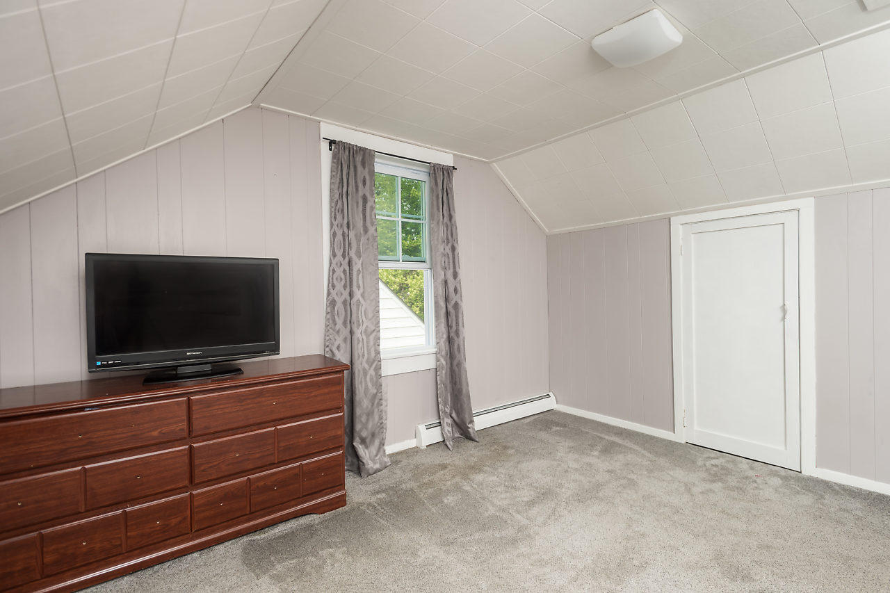 152 High Street Sanford ME 04073