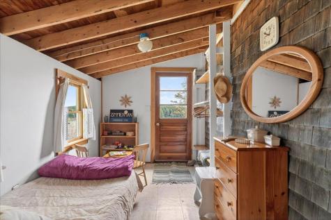 14 Tidal Creek Road Brooksville ME 04642