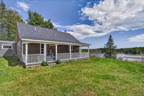 14 Tidal Creek Road Brooksville ME 04642