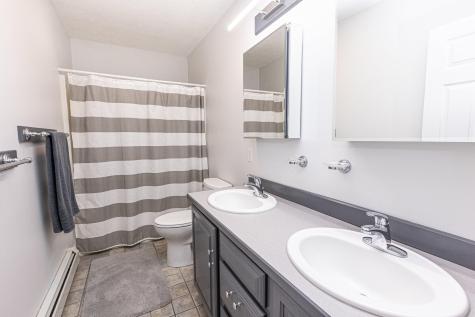 71 Fogg Road Buxton ME 04093