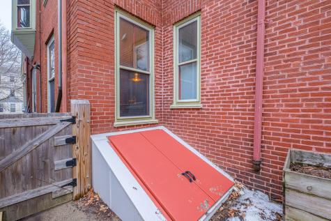 536 Cumberland Avenue Portland ME 04101