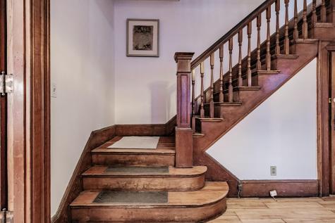 536 Cumberland Avenue Portland ME 04101